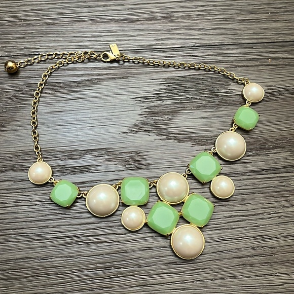 KATE SPADE NEW YORK Mint/Cream Cushion Pearl Statement Necklace - Picture 2 of 11